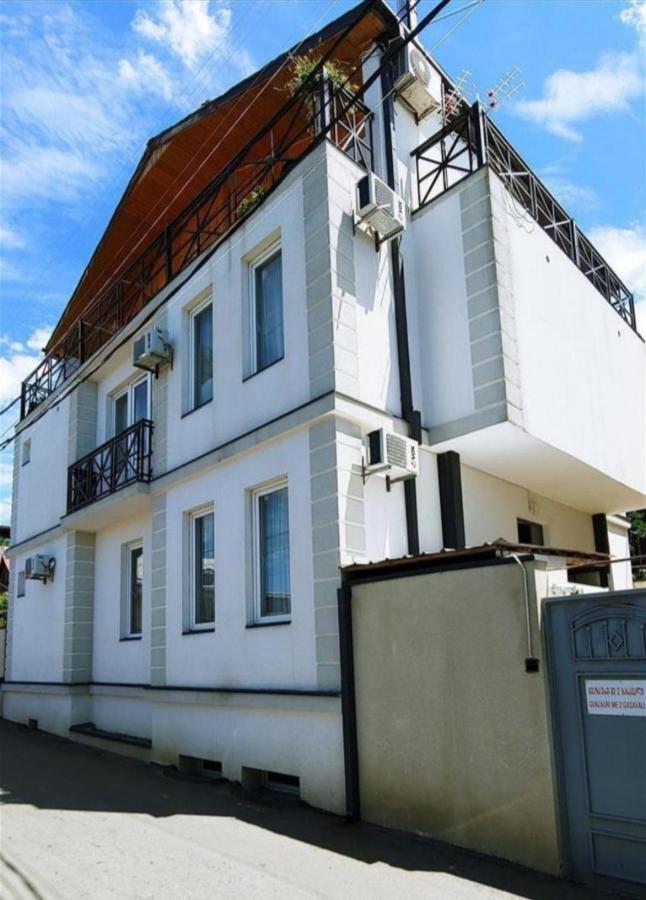 Gamarjoba Hotel Tbilisi Exterior photo