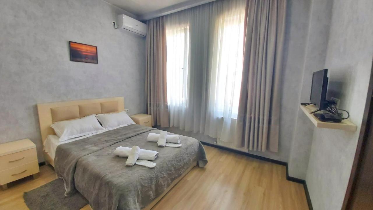 Gamarjoba Hotel Tbilisi Room photo